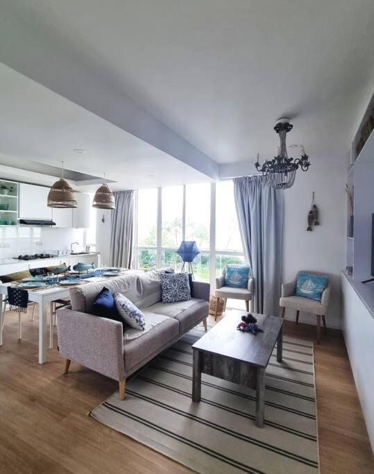 Astria Homes- Your Seaside Home Хулхумале Экстерьер фото